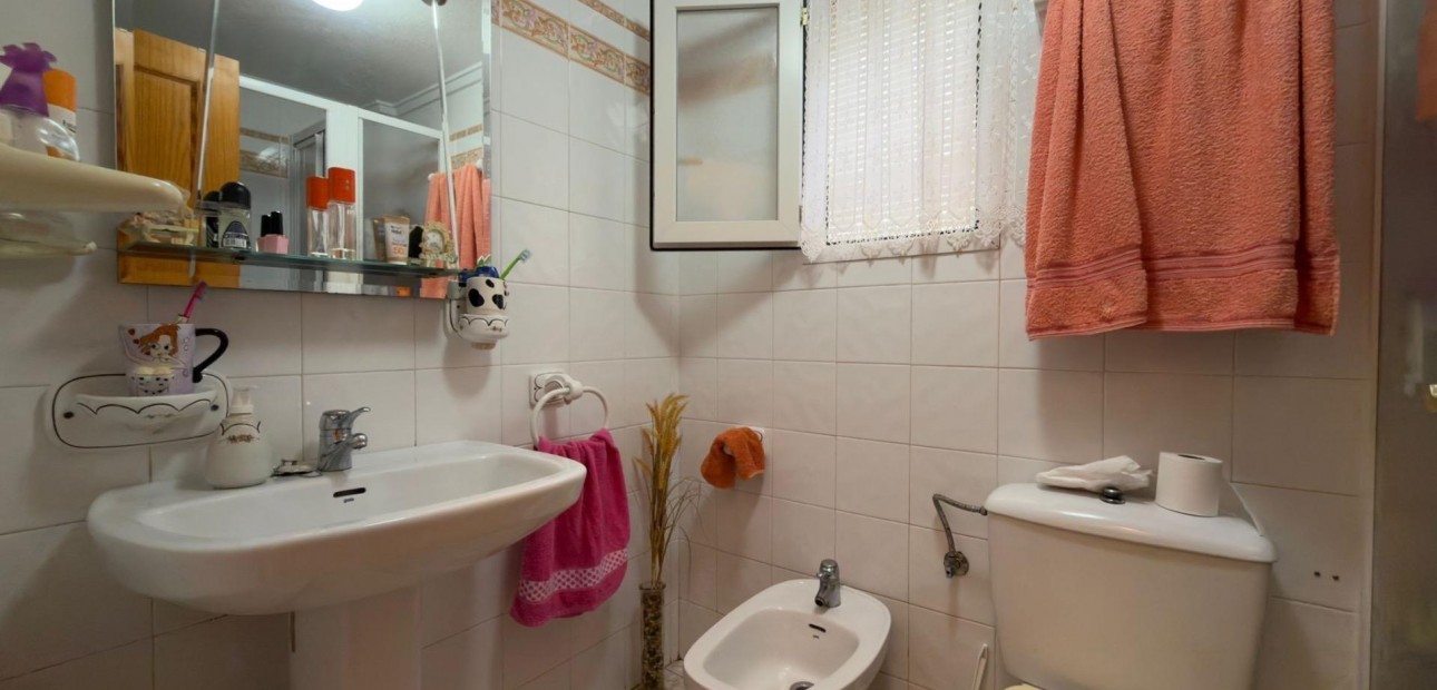 Herverkoop - Bungalow -
Orihuela Costa - Playa Flamenca Norte