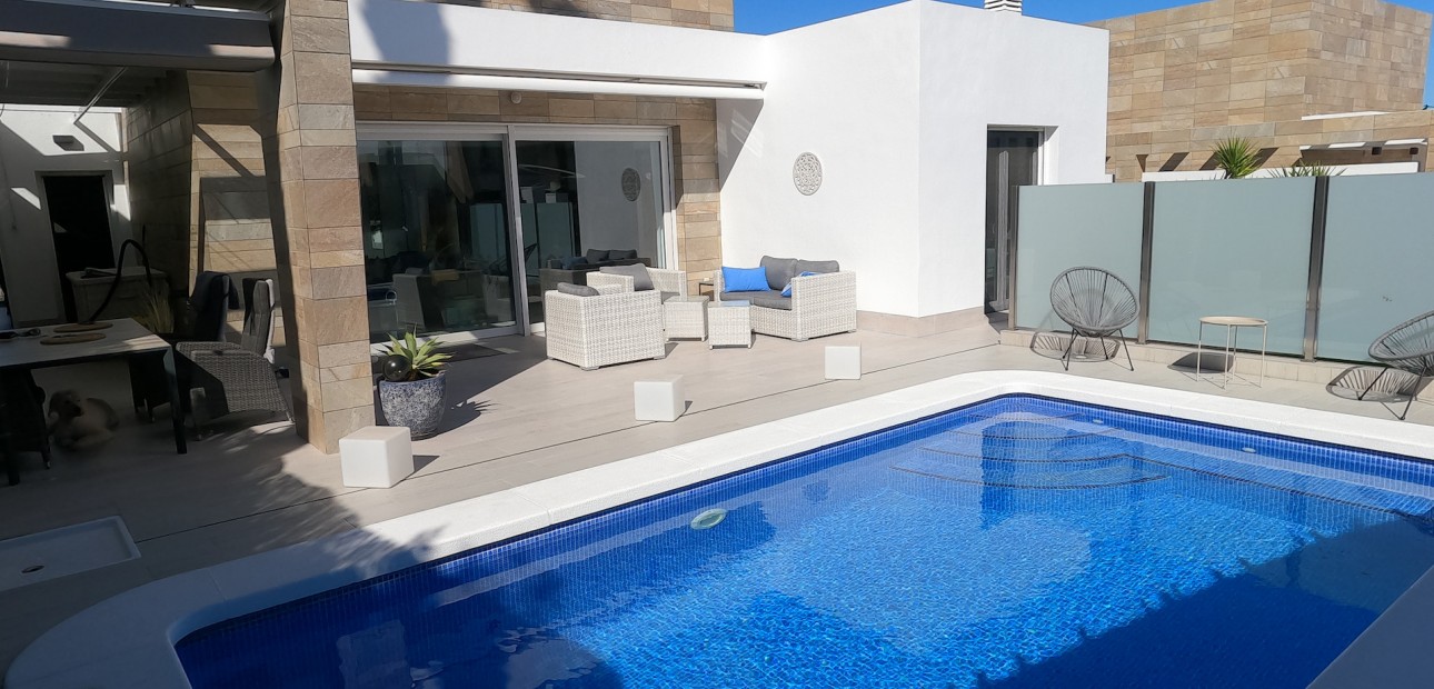 Herverkoop - Detached Villa -
Algorfa - La Finca Golf Resort