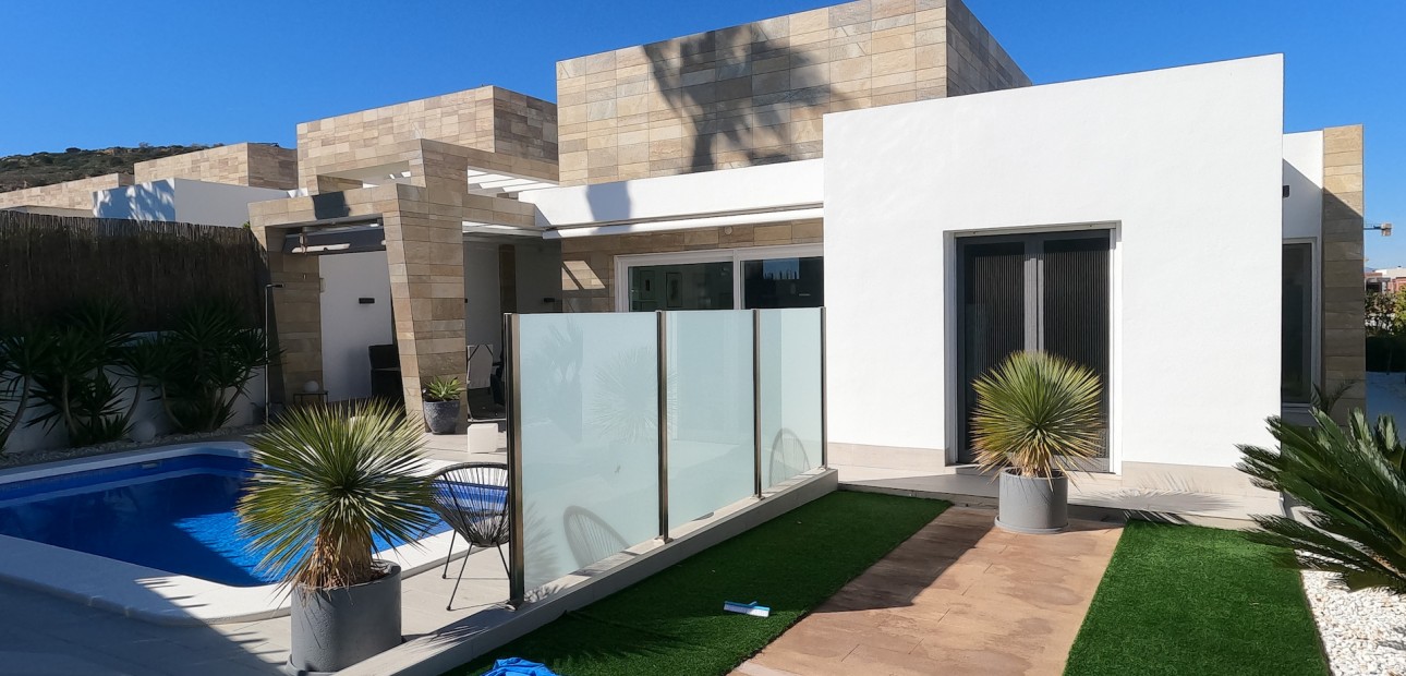 Herverkoop - Detached Villa -
Algorfa - La Finca Golf Resort