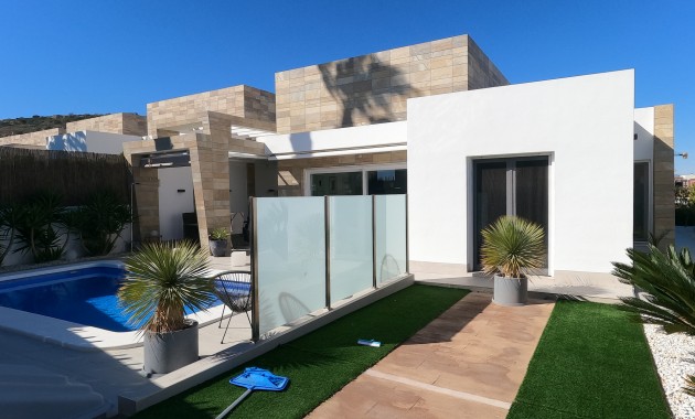 Herverkoop - Detached Villa -
Algorfa - La Finca Golf Resort