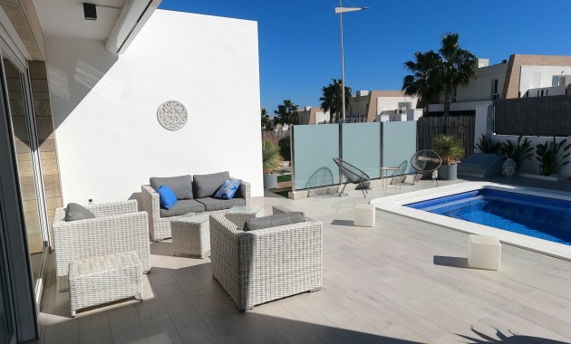Herverkoop - Detached Villa -
Algorfa - La Finca Golf Resort