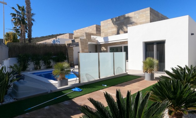 Herverkoop - Detached Villa -
Algorfa - La Finca Golf Resort