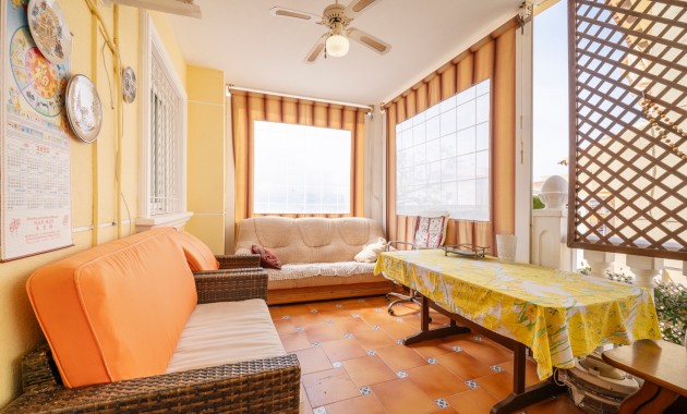 Herverkoop - Herenhuis -
Guardamar del Segura - El Moncayo