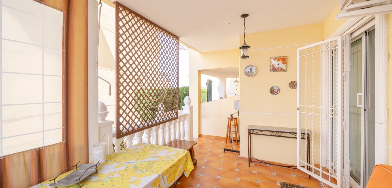 Herverkoop - Herenhuis -
Guardamar del Segura - El Moncayo