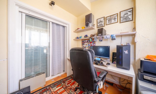 Herverkoop - Herenhuis -
Guardamar del Segura - El Moncayo