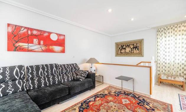 Herverkoop - Herenhuis -
Guardamar del Segura - El Moncayo