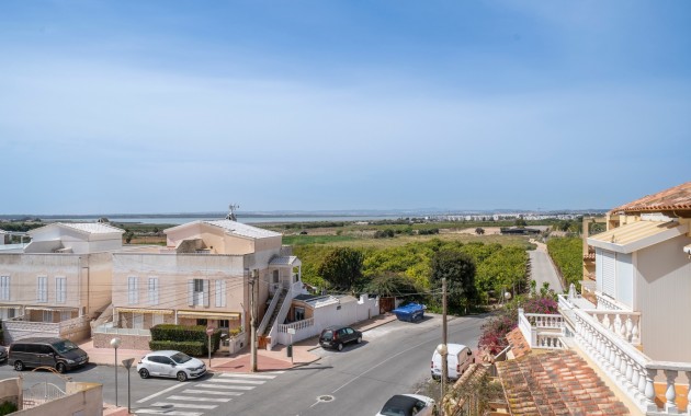 Herverkoop - Herenhuis -
Guardamar del Segura - El Moncayo