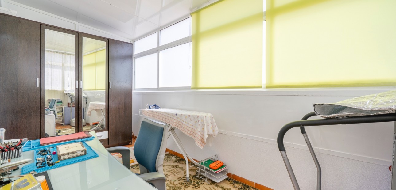 Herverkoop - Herenhuis -
Guardamar del Segura - El Moncayo