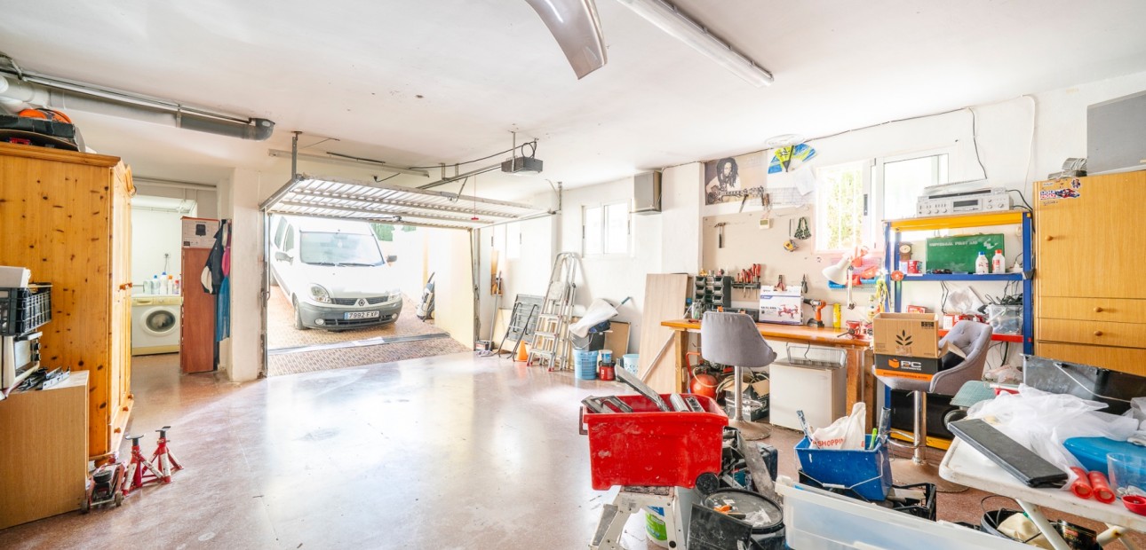 Herverkoop - Herenhuis -
Guardamar del Segura - El Moncayo