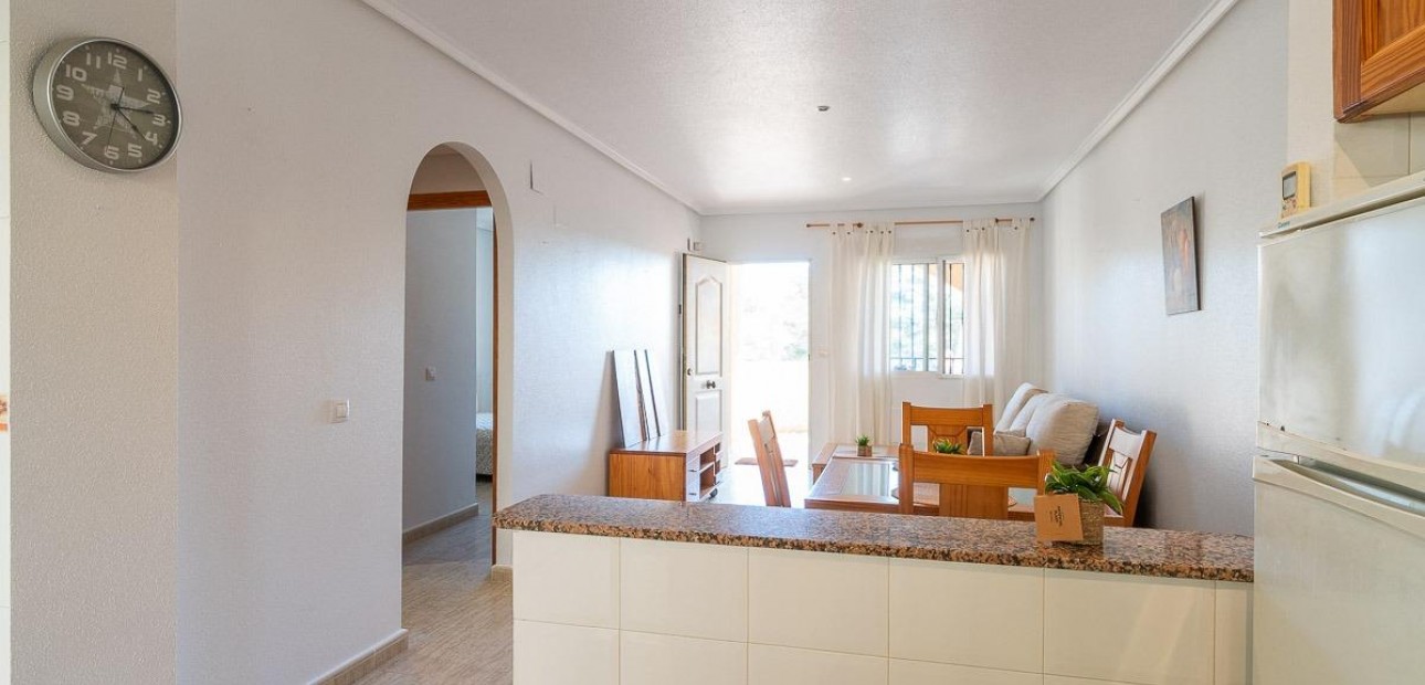 Herverkoop - Bungalow -
Orihuela Costa - Villamartin