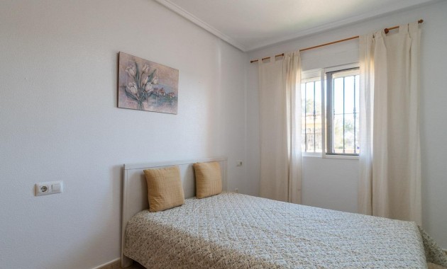 Herverkoop - Bungalow -
Orihuela Costa - Villamartin