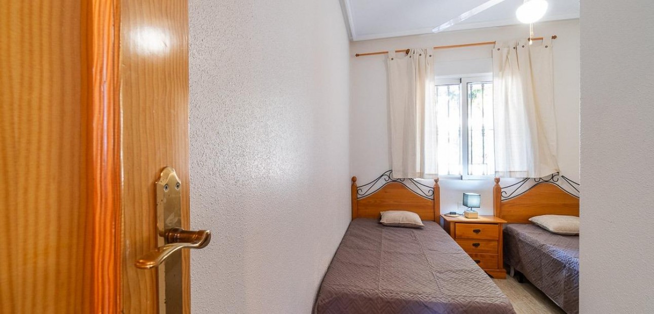 Herverkoop - Bungalow -
Orihuela Costa - Villamartin