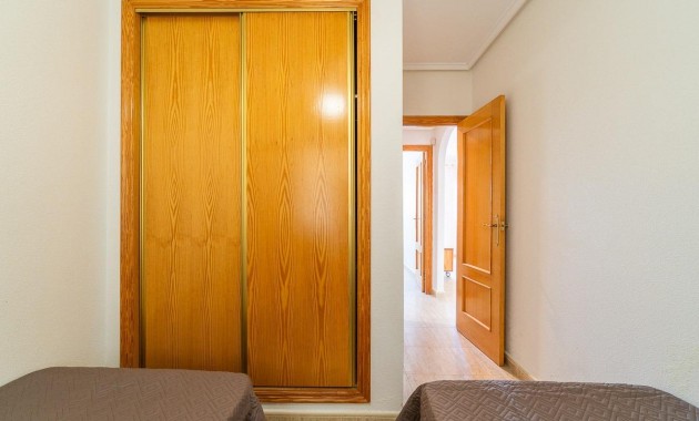 Herverkoop - Bungalow -
Orihuela Costa - Villamartin