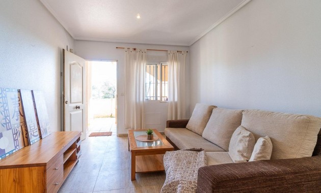 Herverkoop - Bungalow -
Orihuela Costa - Villamartin