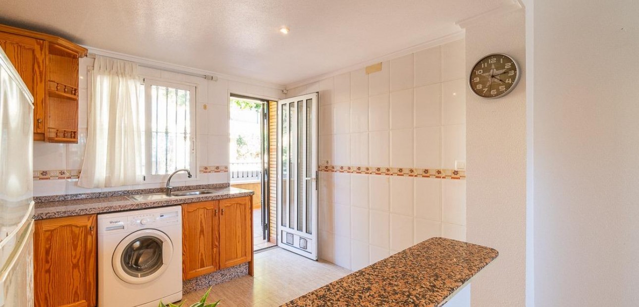 Herverkoop - Bungalow -
Orihuela Costa - Villamartin