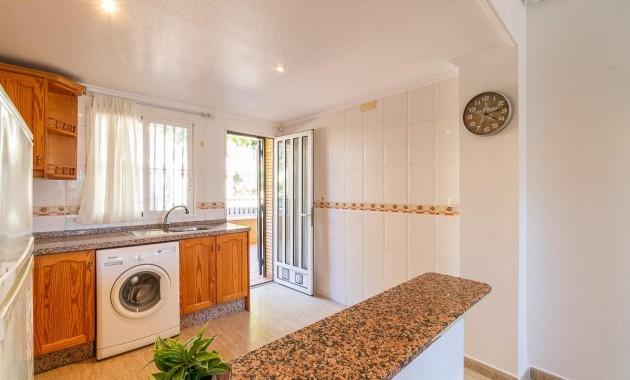 Herverkoop - Bungalow -
Orihuela Costa - Villamartin