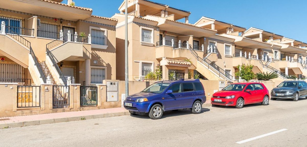 Herverkoop - Bungalow -
Orihuela Costa - Villamartin