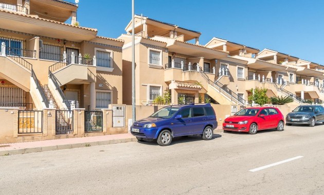 Herverkoop - Bungalow -
Orihuela Costa - Villamartin