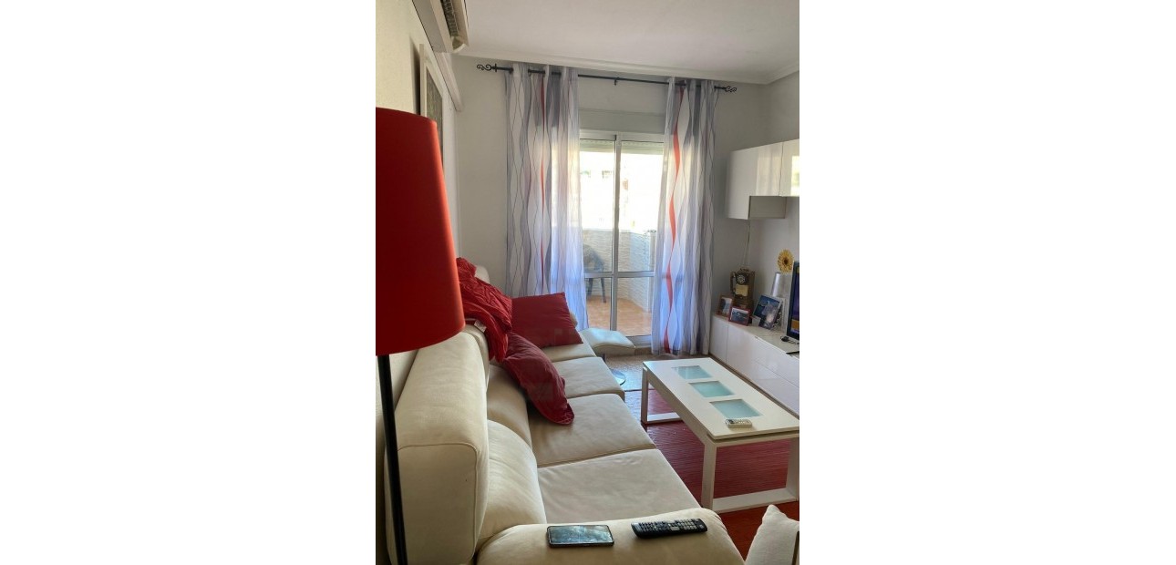 Herverkoop - Penthouse -
Torrevieja - Estacion de autobuses