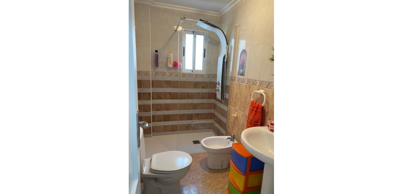 Herverkoop - Penthouse -
Torrevieja - Estacion de autobuses