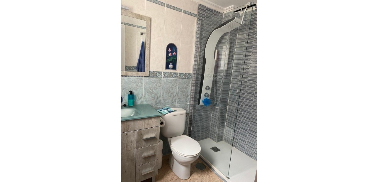 Herverkoop - Penthouse -
Torrevieja - Estacion de autobuses