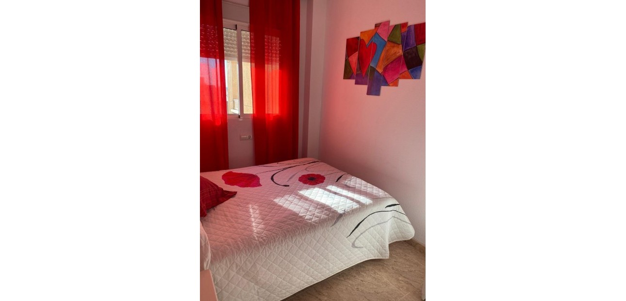 Herverkoop - Penthouse -
Torrevieja - Estacion de autobuses