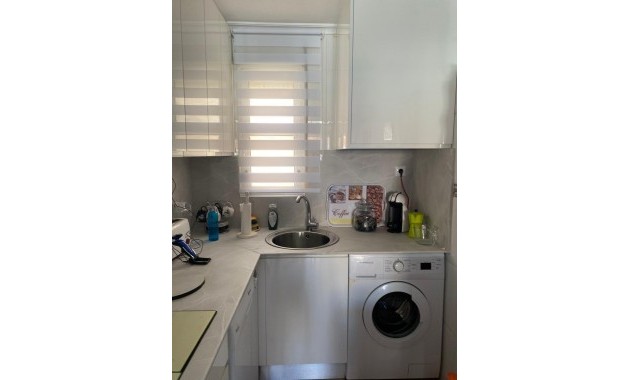 Herverkoop - Penthouse -
Torrevieja - Estacion de autobuses