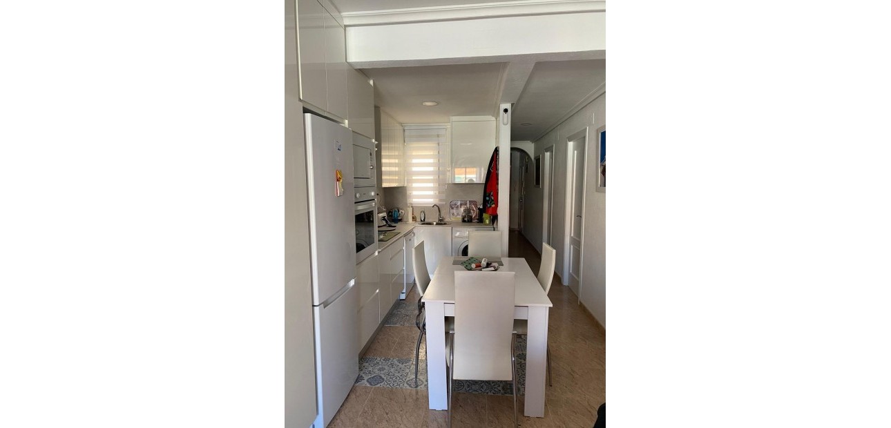 Herverkoop - Penthouse -
Torrevieja - Estacion de autobuses