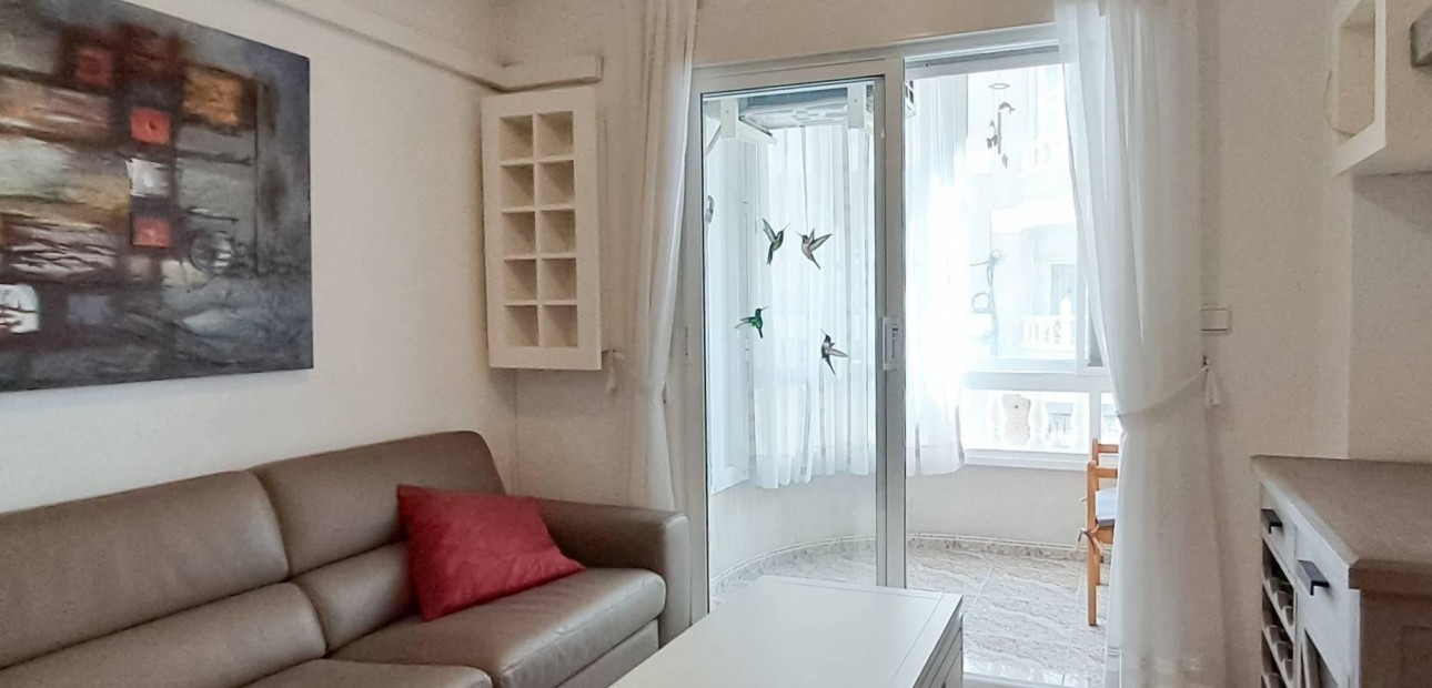 Herverkoop - Appartement / flat -
Torrevieja - Centro