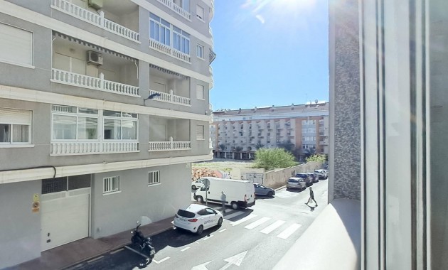 Herverkoop - Appartement / flat -
Torrevieja - Centro