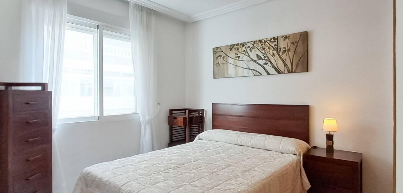 Herverkoop - Appartement / flat -
Torrevieja - Centro