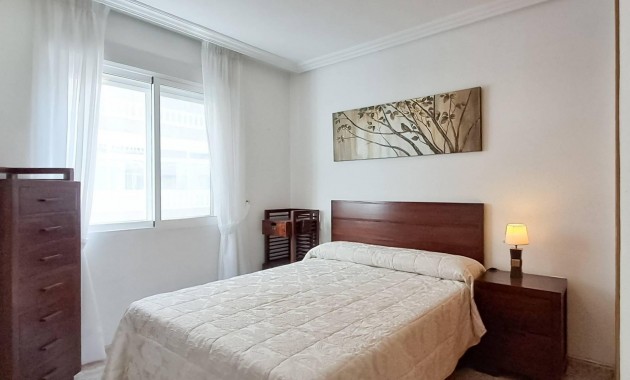 Herverkoop - Appartement / flat -
Torrevieja - Centro