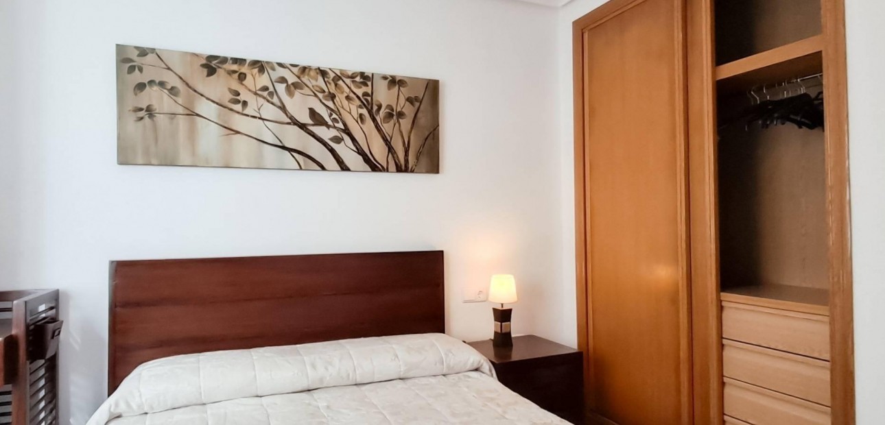 Herverkoop - Appartement / flat -
Torrevieja - Centro