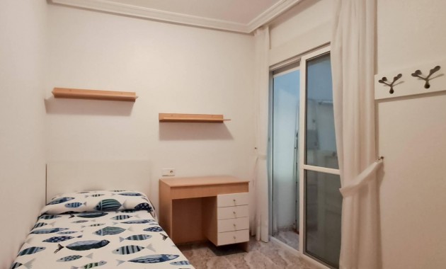 Herverkoop - Appartement / flat -
Torrevieja - Centro