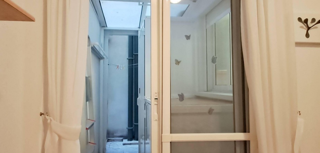 Herverkoop - Appartement / flat -
Torrevieja - Centro