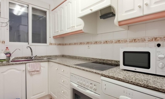 Herverkoop - Appartement / flat -
Torrevieja - Centro