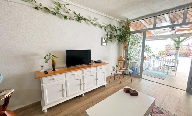 Sale - Apartment / flat -
Torrevieja - torrevieja