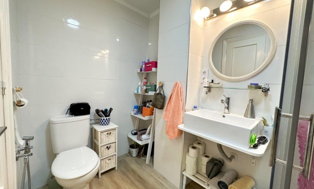Sale - Apartment / flat -
Torrevieja - torrevieja