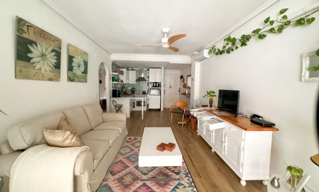 Sale - Apartment / flat -
Torrevieja - torrevieja