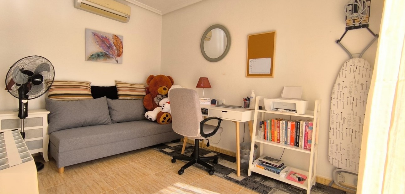 Herverkoop - Detached Villa -
Guardamar del Segura - El Raso