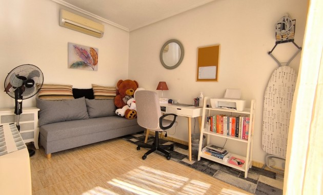 Herverkoop - Detached Villa -
Guardamar del Segura - El Raso