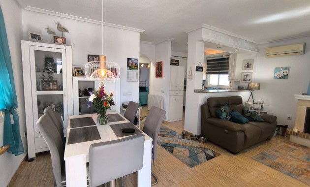 Herverkoop - Detached Villa -
Guardamar del Segura - El Raso