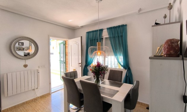 Herverkoop - Detached Villa -
Guardamar del Segura - El Raso