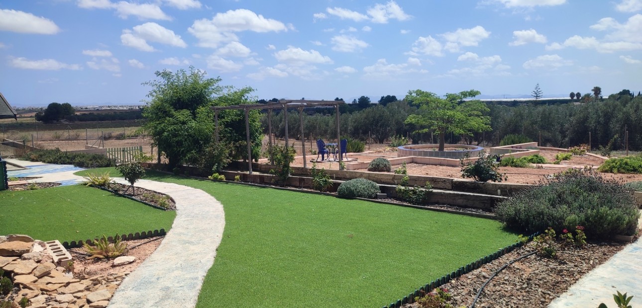 Herverkoop - Detached Villa -
Gea Y Truyols