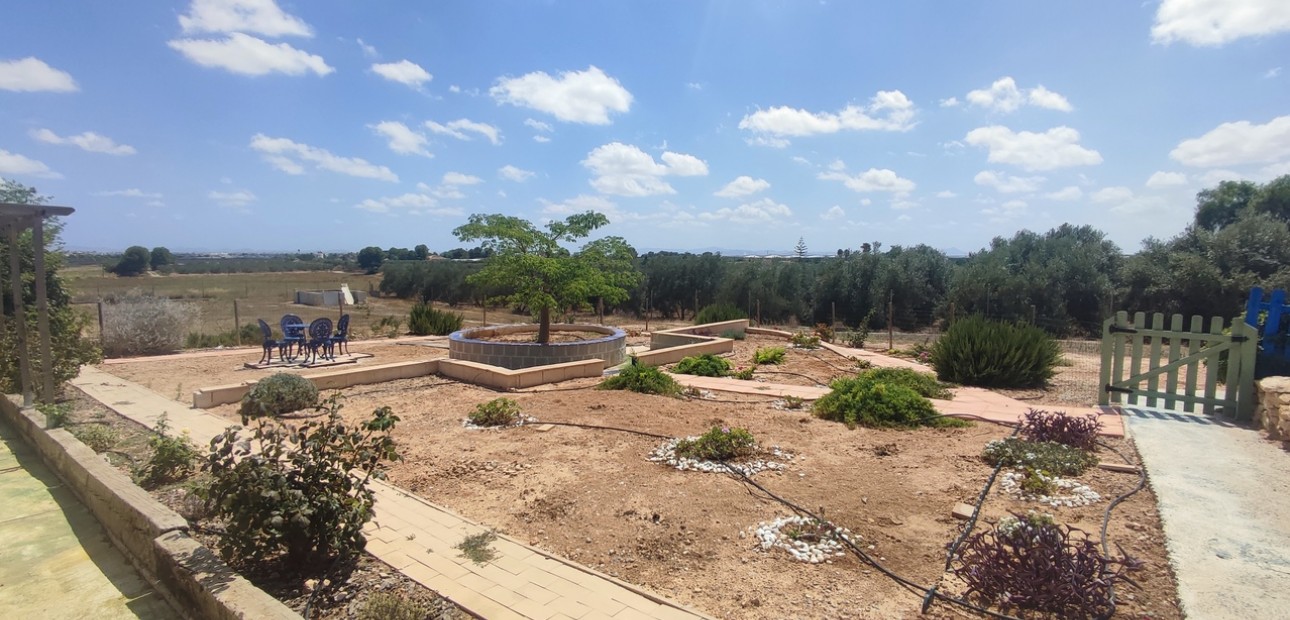 Herverkoop - Detached Villa -
Gea Y Truyols