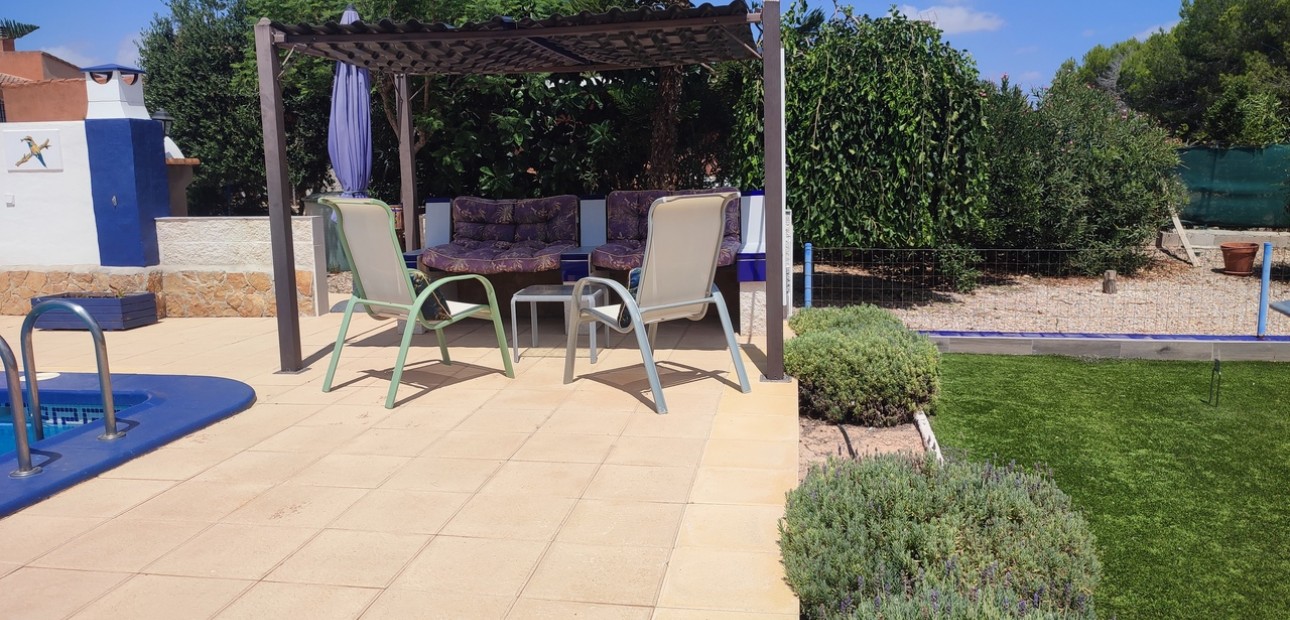 Herverkoop - Detached Villa -
Gea Y Truyols