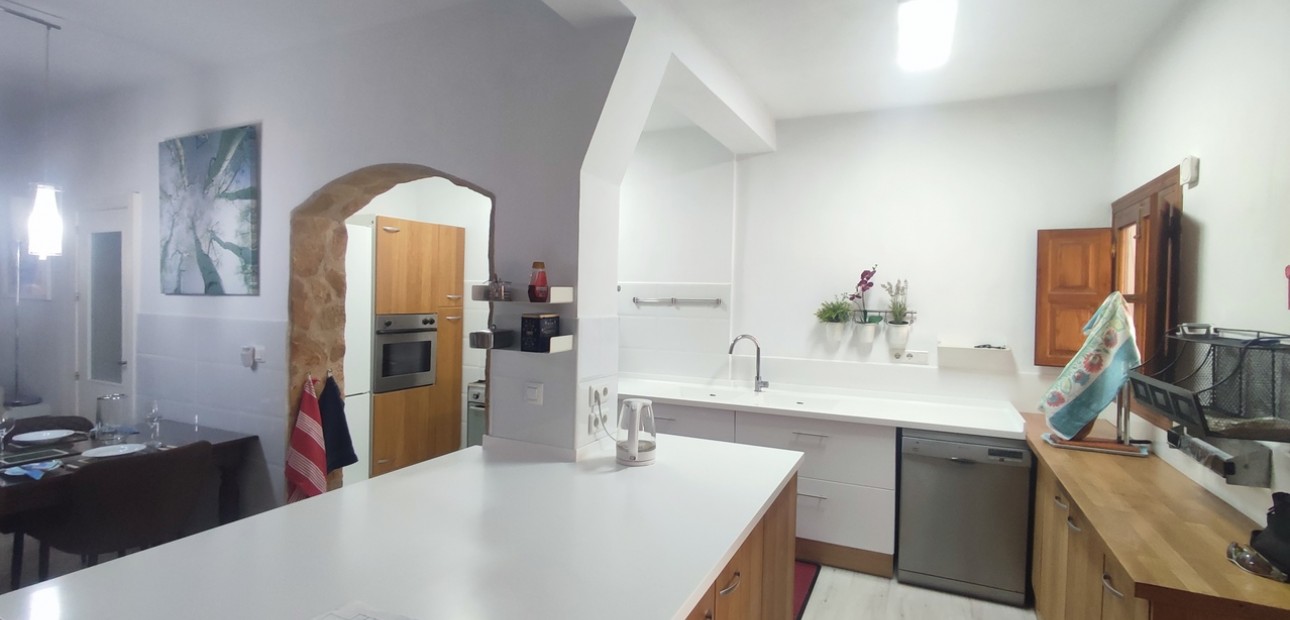 Herverkoop - Detached Villa -
Gea Y Truyols