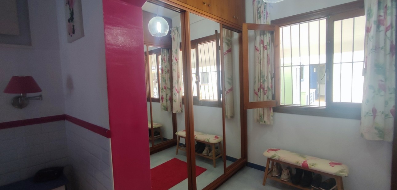 Herverkoop - Detached Villa -
Gea Y Truyols