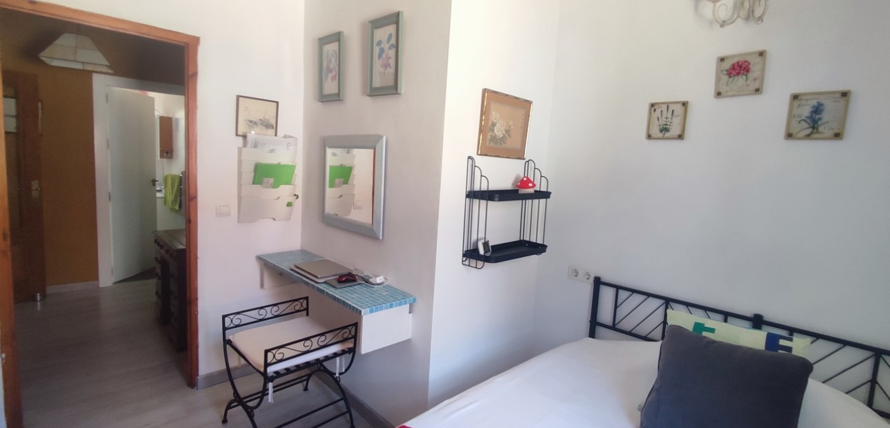 Herverkoop - Detached Villa -
Gea Y Truyols