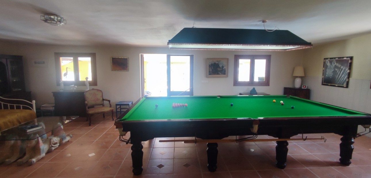 Herverkoop - Detached Villa -
Gea Y Truyols